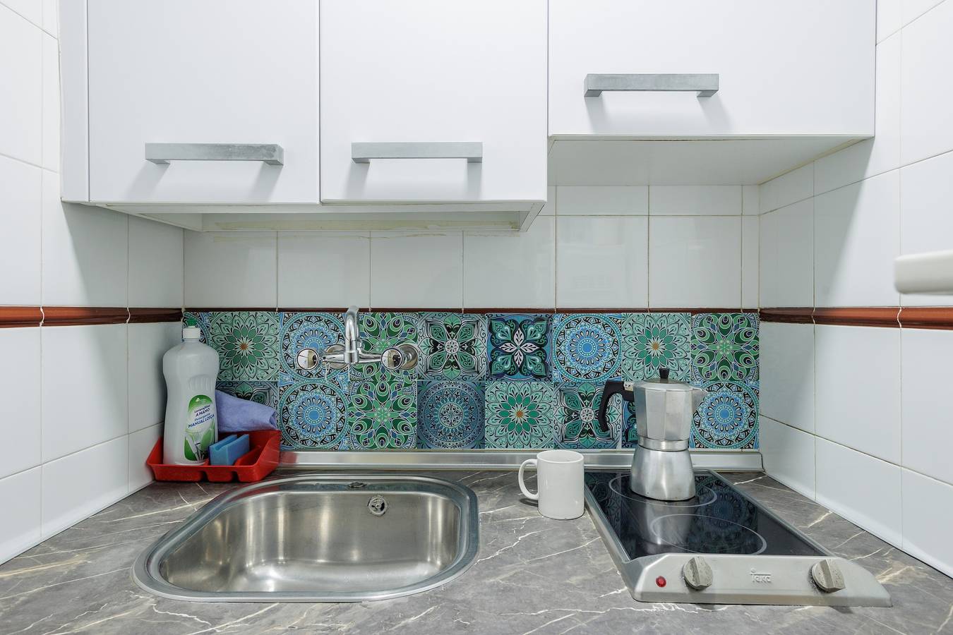 Entire apartment, 'Triana Centro Histórico' Apartment with Wi-Fi and Air Conditioning in Central Seville, Sevilla