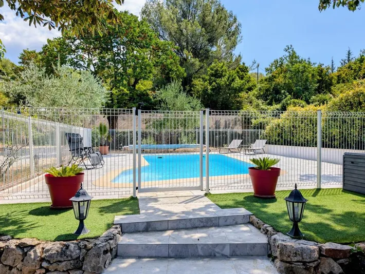 Casa de vacaciones para 2 personas, con jardín y piscina - 1