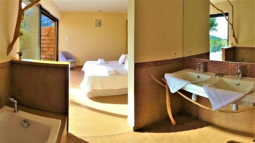 Villa pour 6 personnes, avec jardin ainsi que piscine et vue dans Palombaggia - 2