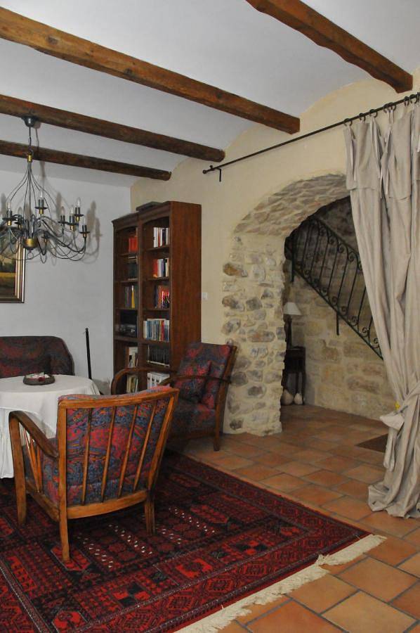 Location de vacances pour 6 personnes, avec terrasse à La Capelle-et-Masmolène - 4