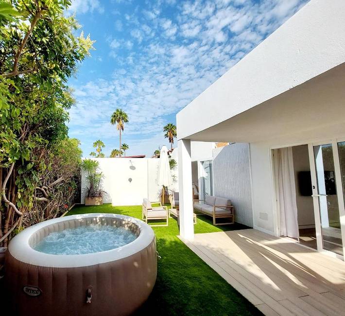 Chalet para 4 personas, con piscina y jardín además de jacuzzi y piscina para niños en Gran Canaria - 2