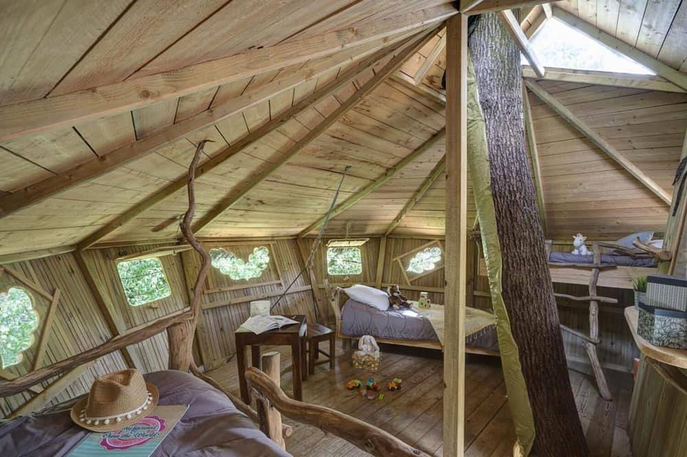 Tree-house Forest Camp 5/6p 2Bdrms in Pierrefitte-sur-Sauldre, Sologne