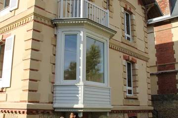 Location de vacances pour 10 personnes, avec jardin à Lion-sur-Mer