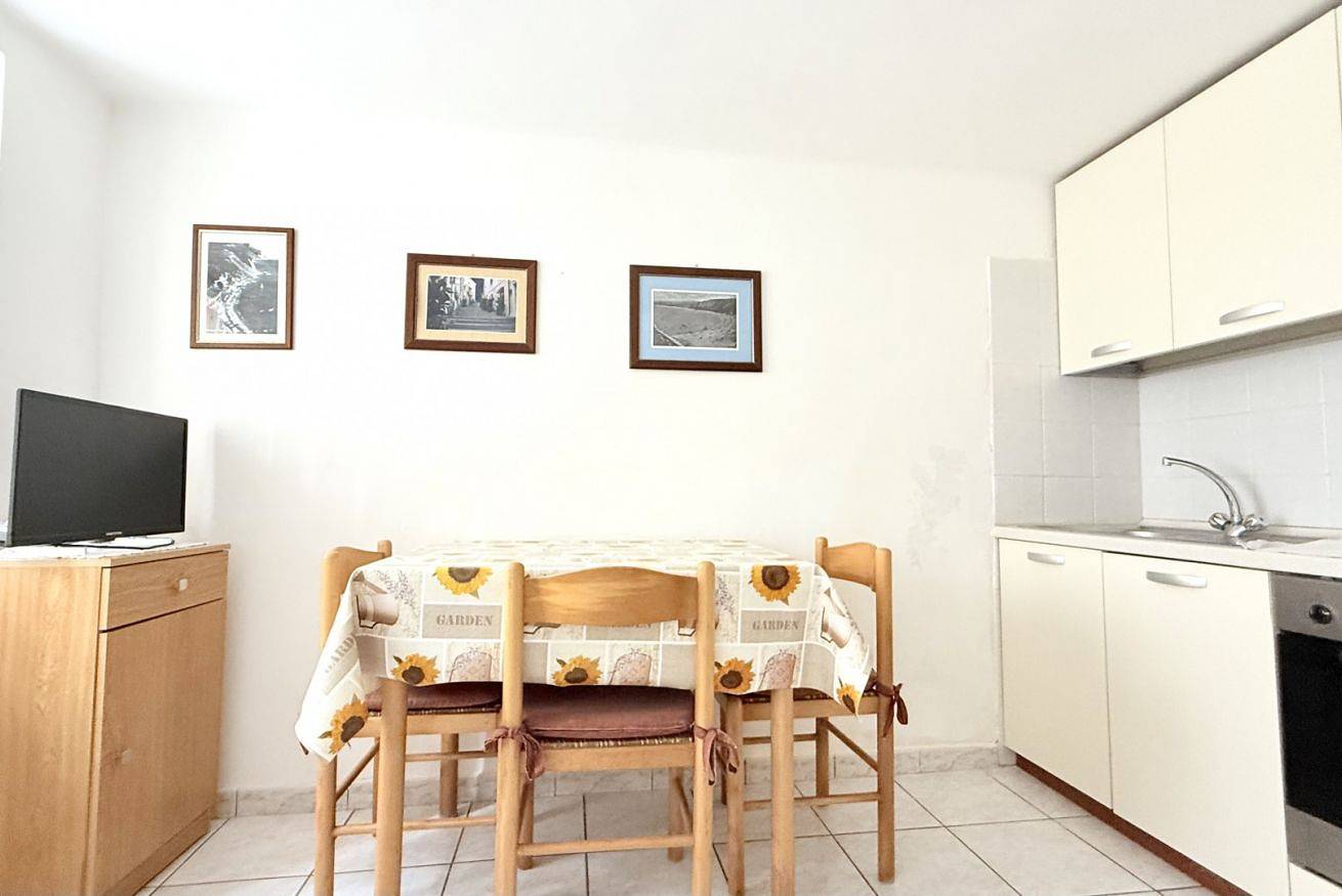 Apartamento entero, N079 - Numana, delightful sky-earth in the historic center in Numana, Riviera del Conero