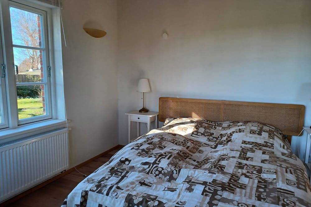 Ganze Wohnung, Gutshaus Vieregge - Südwestflügel in Vieregge, Neuenkirchen (Rügen)