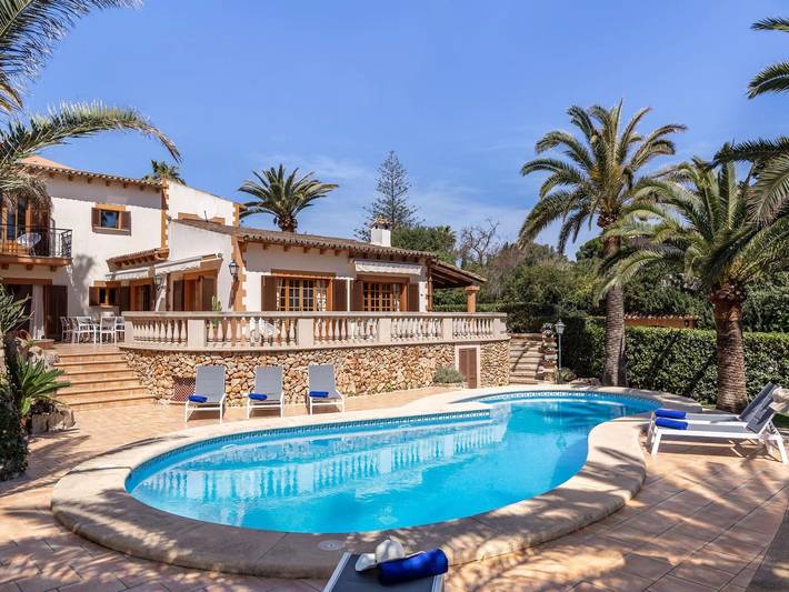 Log cabin for 8 people, with Garden and Pool in Majorca
