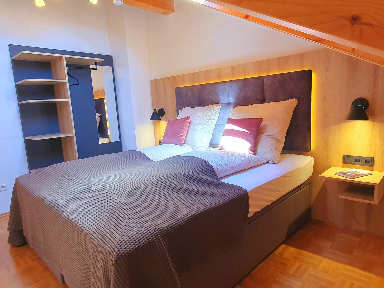 Ganze Ferienwohnung, Ferienwohnung Schall - Erholung mit Bergblick und Chiemseenähe - Neu in Bernau - Ferienwohnung Schall mit 2 Balkonen auf 75m² in Bernau am Chiemsee, Chiemsee