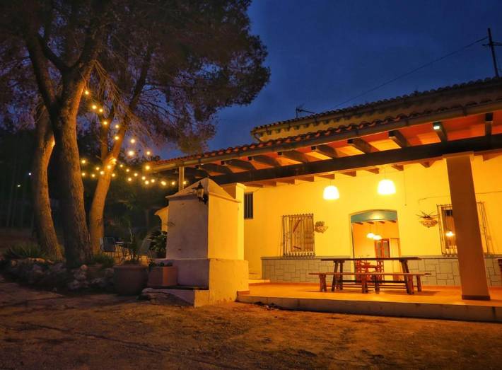 Casa rural para 6 personas, con Terraza y Jardín además de Piscina y Vistas en Potríes