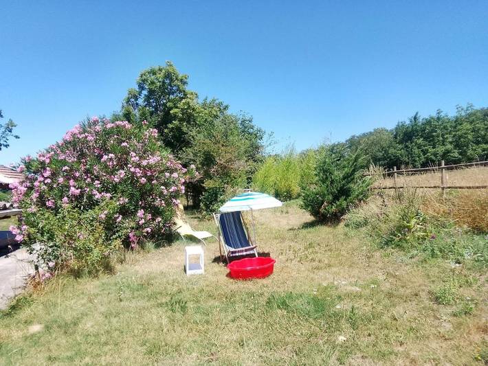 Location de vacances pour 4 personnes, avec terrasse ainsi que vue et jardin, animaux acceptés à Chabrillan - 4