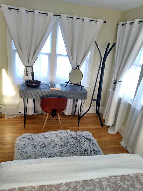 Ganze Wohnung, Enjoy a restful stay with fast internet, smart Tv and the company of your pet. in Litchfield County