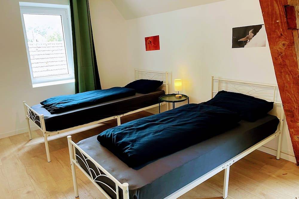 30 personnes 13 chambres : Charmant gîte dans les magnifiques Vosges alsaciennes in Fellering, Parc naturel régional des Ballons des Vosges
