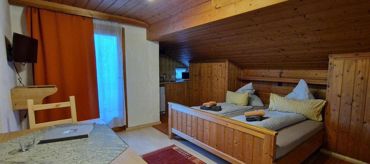 Single Room with Shared Bathroom in Bad Wiessee, Alpes bavaroises