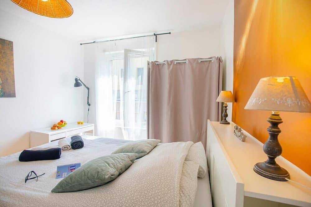 Appartement entier, L'Aparté ★ Hyper Centre ★ Lumineux ★ in Lorient, Côte des Mégalithes