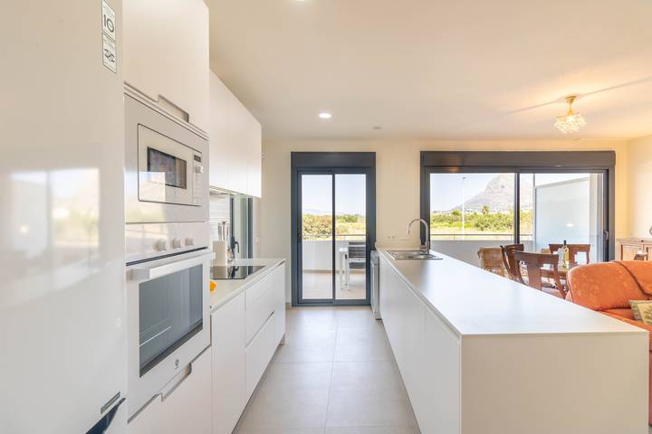 Apartamento para 3 personas, con piscina y terraza en Jávea