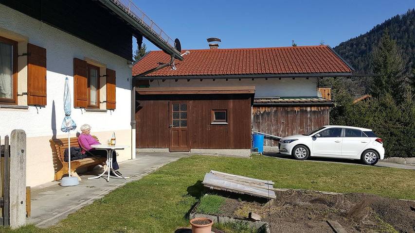 Hütte für 4 Personen, mit Terrasse in Garmisch-Partenkirchen - 2