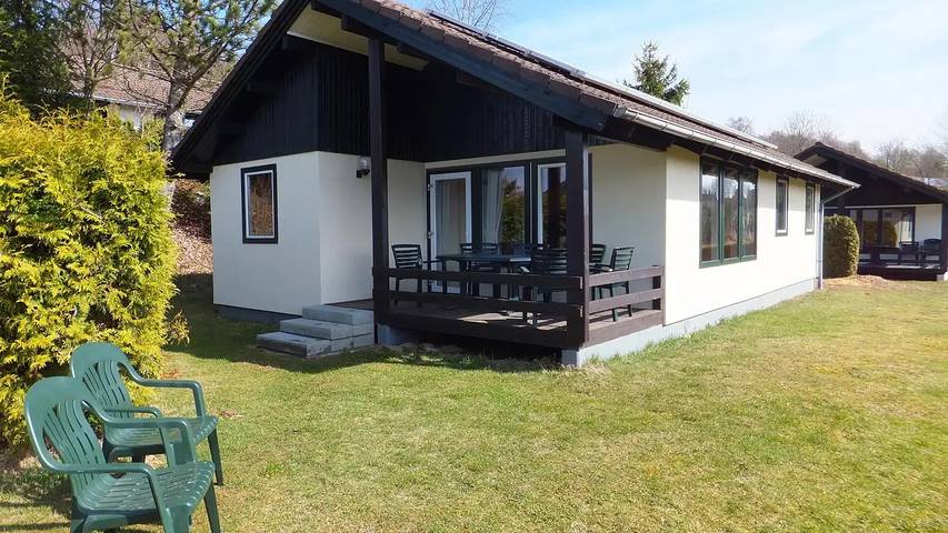 Ferienhaus für 5 Personen, mit Terrasse und Pool, mit Haustier