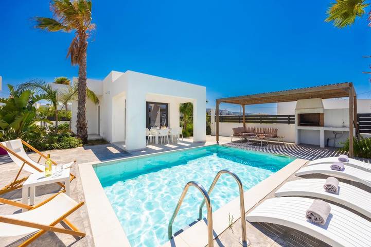 Villa pour 4 personnes, avec Terrasse et Jardin