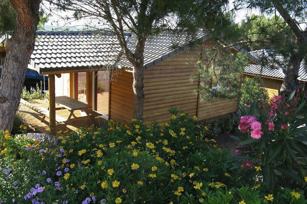 Chalet Tahoe 2 bedrooms air-conditioned between Agde and Cap d'Agde near the sea in Agde, Mediterranean Coast (France)