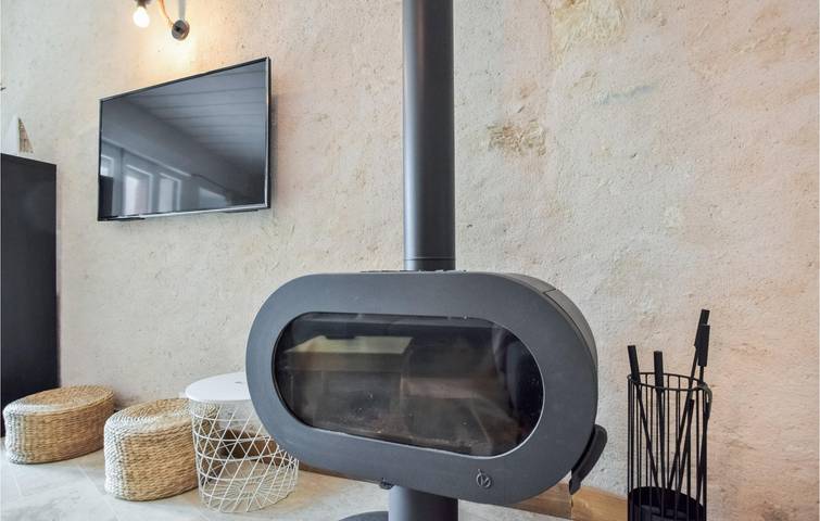 Appartement confortable avec jardin, WiFi et parking près de la plage in Saint-Vaast-la-Hougue, Région de Cherbourg