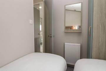 Log Cabin for 4 People in Falkirk, Scotland, Photo 3