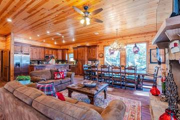 Log Cabin for 20 Guests in Broken Bow Lake, McCurtain County, Picture 3