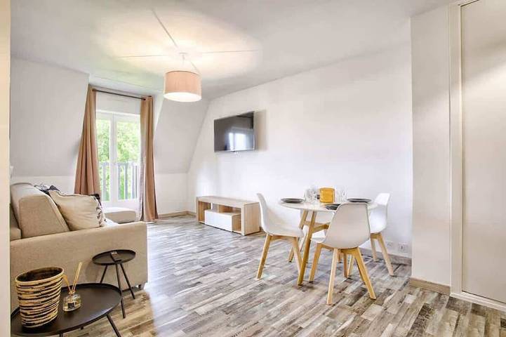 Ganze Wohnung, Charmant appartement lumineux avec vue mer in Blonville-sur-Mer, Lisieux und Umgebung