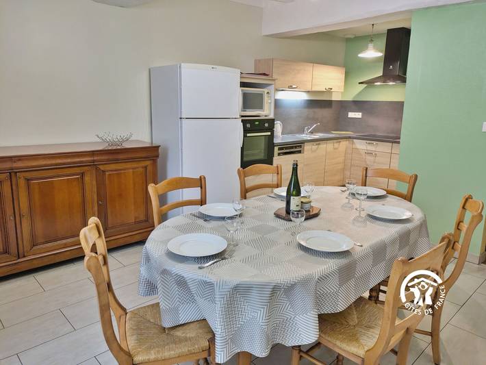 Gîte pour 6 personnes, avec terrasse dans Mayenne - 3