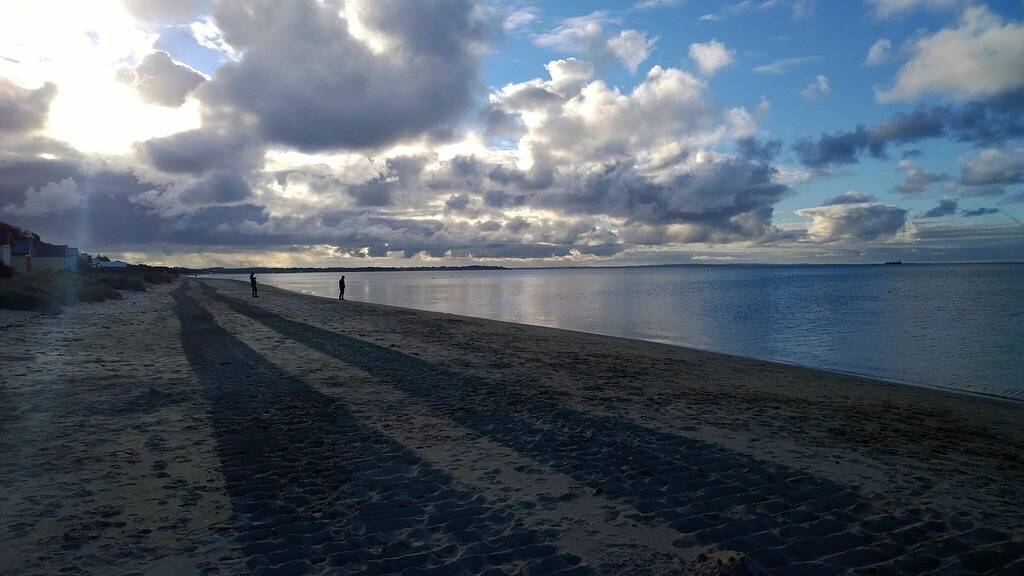 Waitemata Holiday House 150m to Tyrone Foreshore in Melbourne, Mornington Peninsula