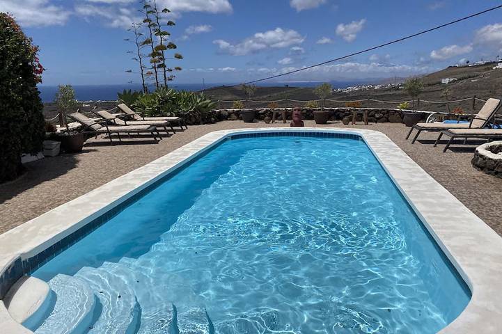 Ferienhaus für 6 Personen, mit Balkon und Terrasse sowie Garten in Conil (Lanzarote)