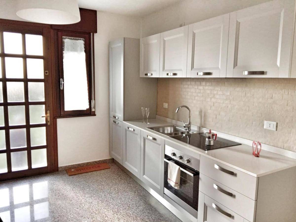 Red Tower Venice Apartment - 2 mins from Vce Airport- free Wifi in Venedig, Lagune von Venedig