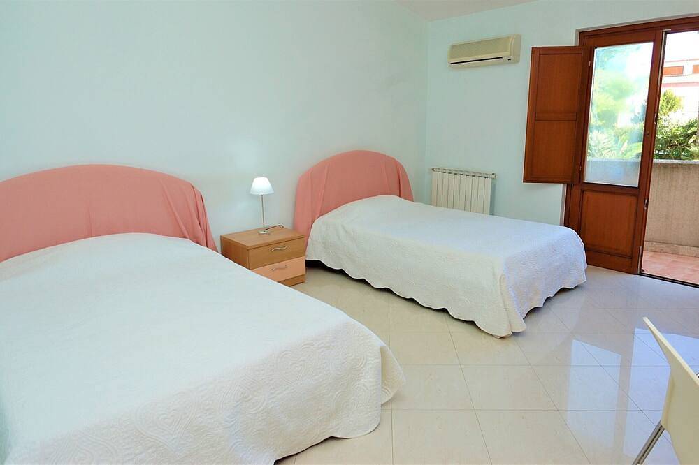 Villa Vittoria, with private pool in Valderice, Trapani Provinz