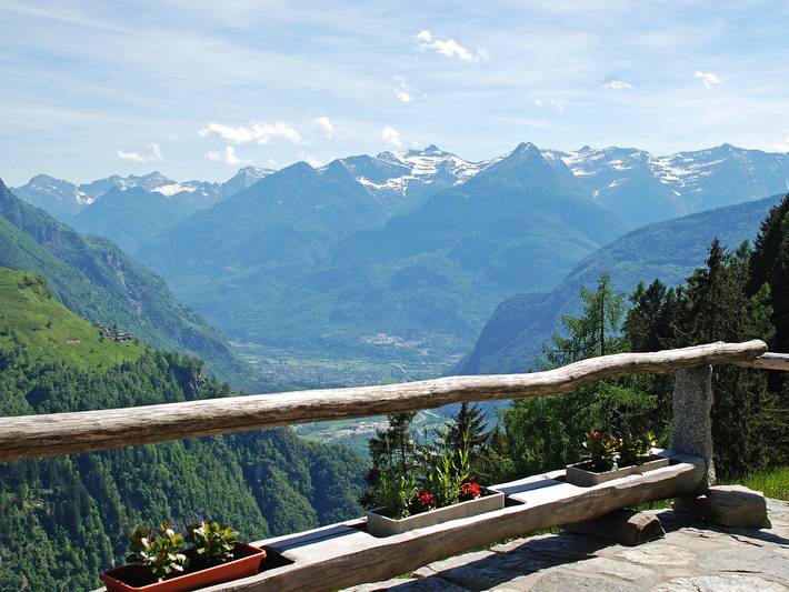 Ferienhaus für 4 Personen, mit Terrasse und Garten sowie Ausblick