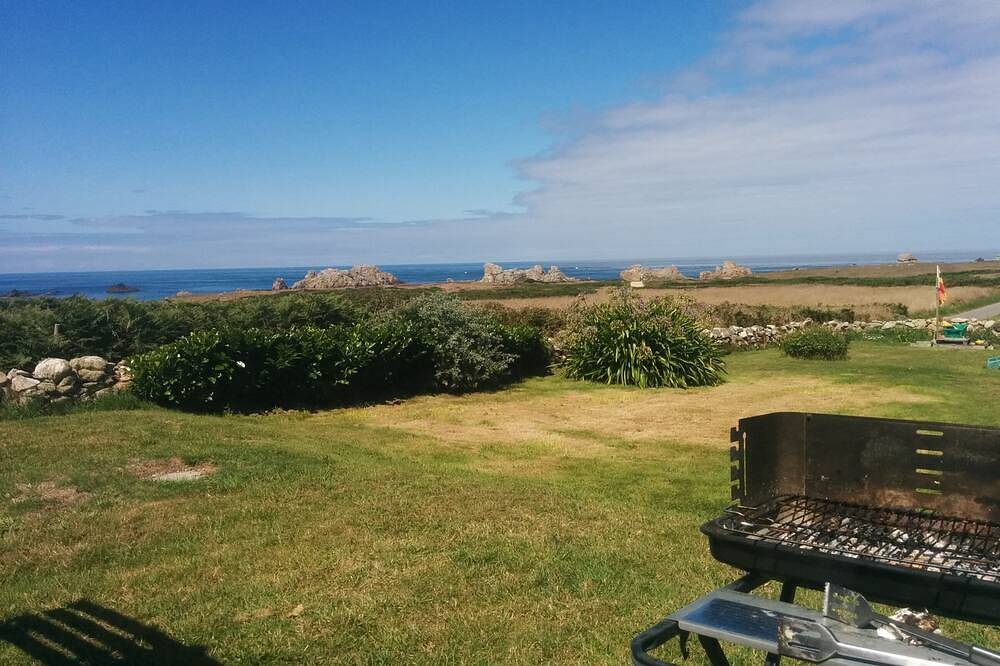 Ile D'Ouessant : Vivez au bout du monde Maison avec vue mer et jardin clos in Ouessant, Région de Brest