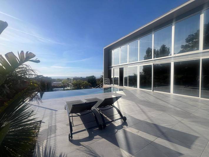 Casa de férias para 8 pessoas, com jardim e piscina e ainda vista em Afife