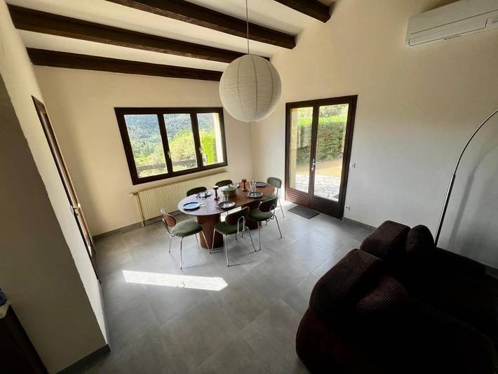 Location de vacances pour 6 personnes, avec jardin et vue à Saint-Fortunat-sur-Eyrieux - 2