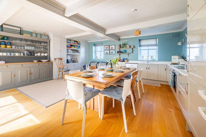 Holiday rental for 8 people, with garden in Salthouse