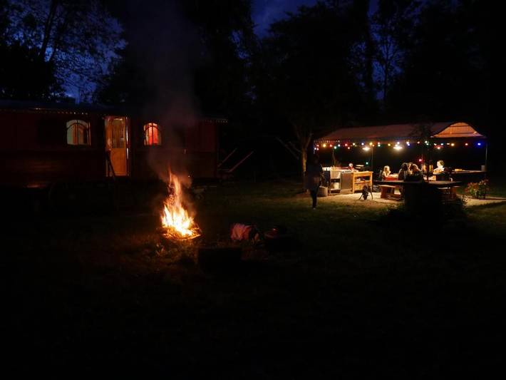 Camping pour 2 personnes, avec Terrasse ainsi que Jardin et Vue