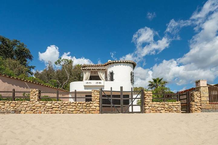 Ferienhaus für 8 Personen, mit Terrasse und Garten in Nora