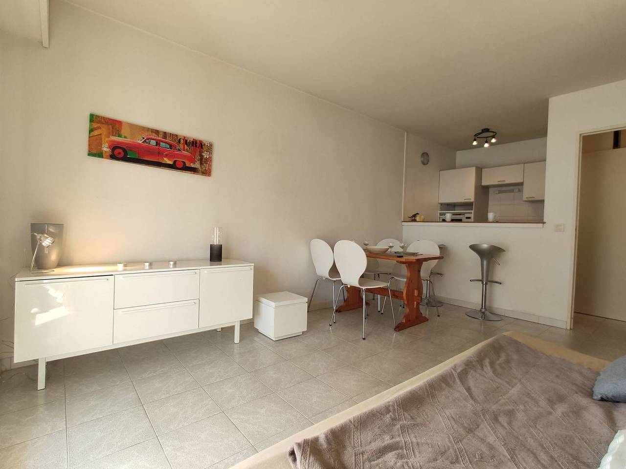 Entire apartment, Charming 1-Bed Appt, Sleeps 4, 100m from Beach, Private Parking, Terrace - Juan les Pins in Antibes, Mediterranean Coast (France)