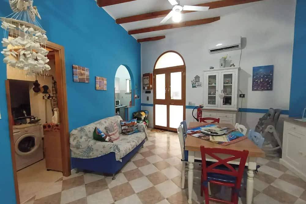 Entire apartment, Ludovica's dream house in Aspra, Palermo Province