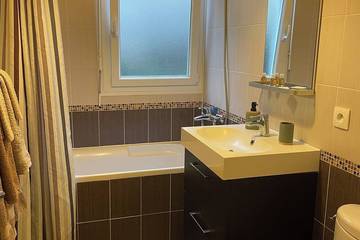 Appartement De Vacances pour 2 Personnes dans Asnières-sur-Seine, Hauts-de-Seine, Photo 1