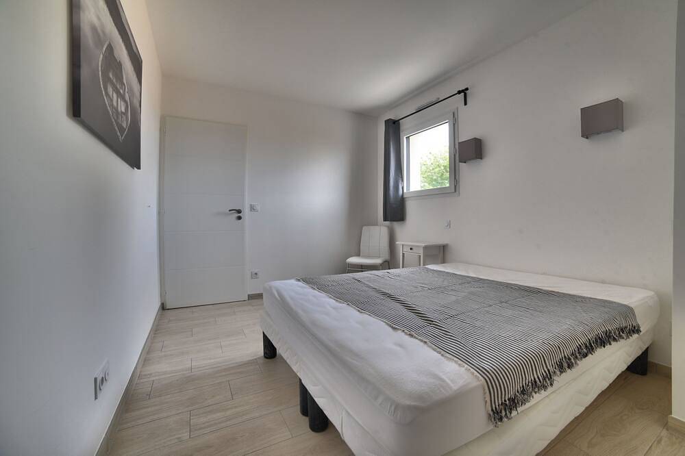 Neue Auflistung - Luxusvilla mit Pool und Whirlpool in einer Residenz mit Tennis in Saint-Augustin, Côte de Beauté