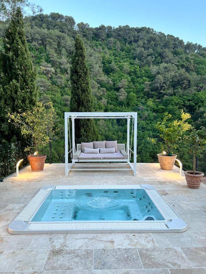 Apartamento de vacaciones para 6 personas, con jardín y jacuzzi - 1