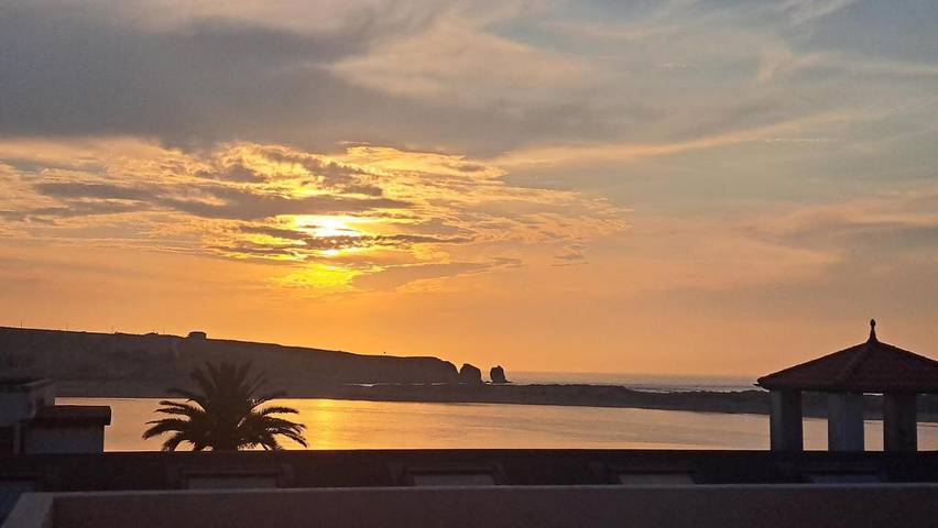 Apartamento para 2 personas, con vistas y terraza, Se admiten mascotas en Mogro
