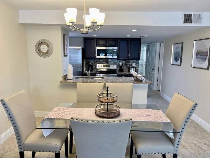 Gîte pour 6 personnes, avec piscine et jardin dans Floride - 3