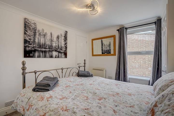 2 Old Chapel Cottages | Cosy Coastal Cottage in Winterton-on-Sea in Great Yarmouth, The Broads