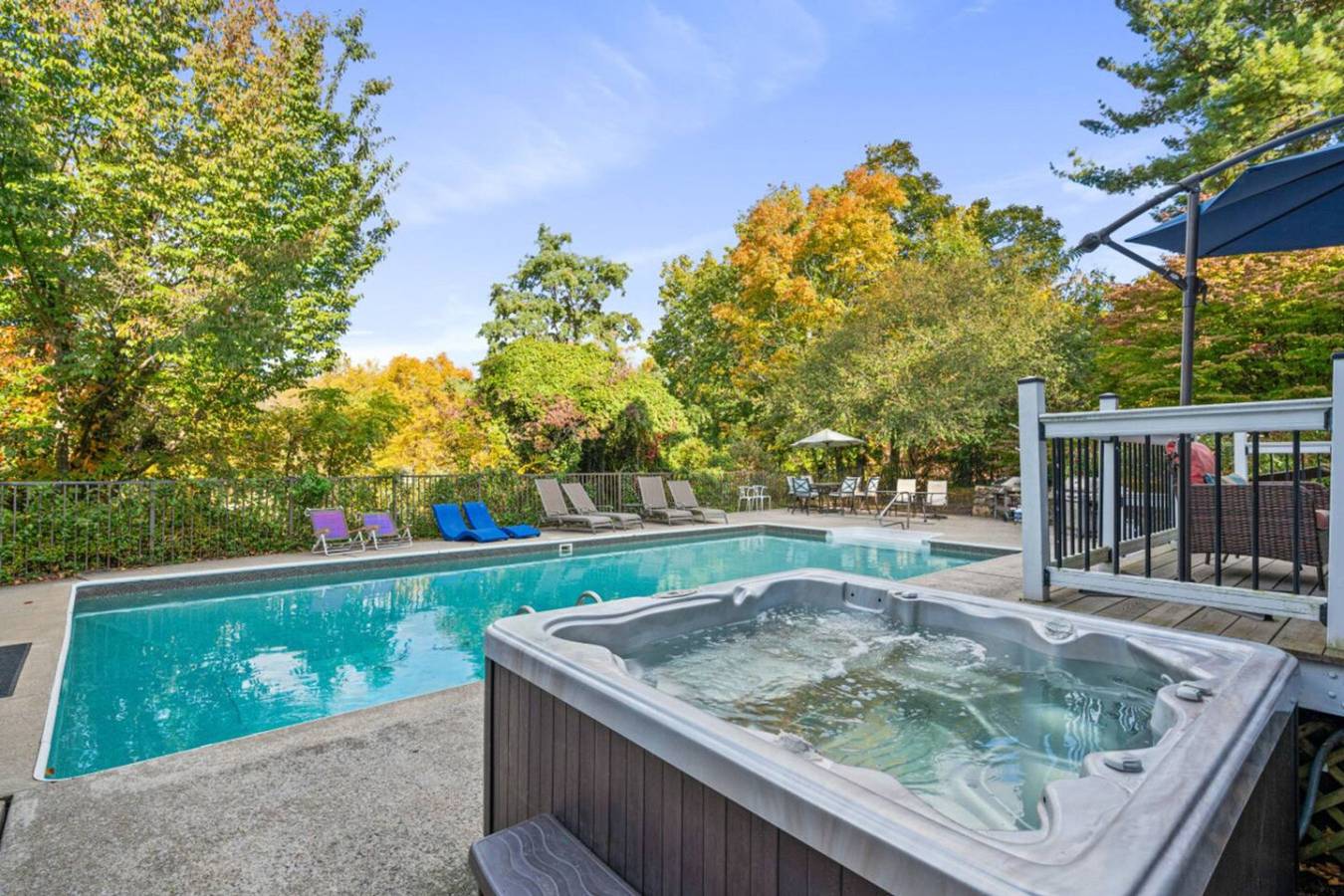 Jacuzzi - West Point - Family Friendly in Kansas