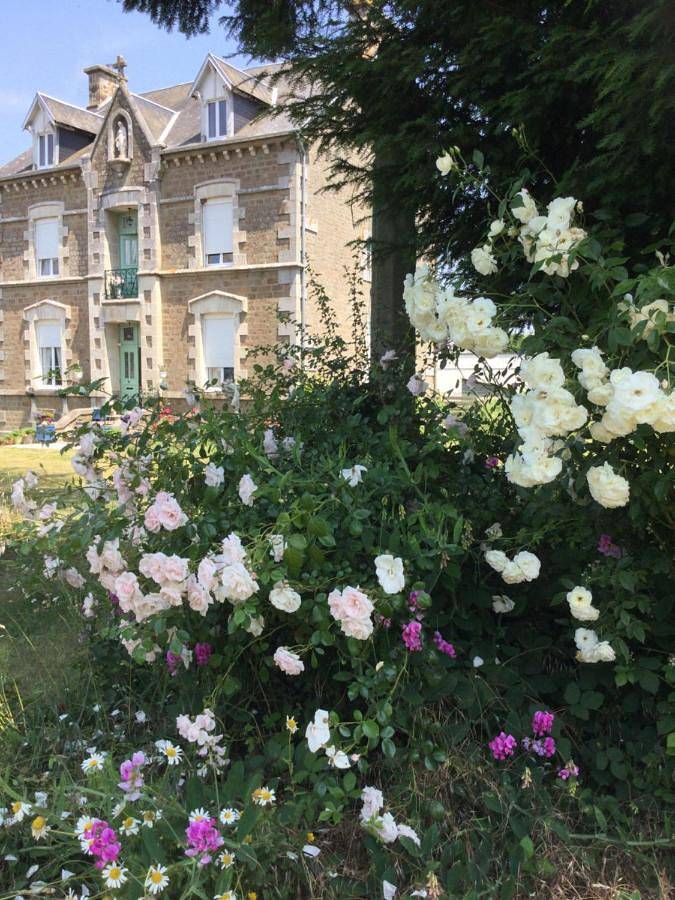Double Room with Garden View in Passais, Parc naturel régional Normandie-Maine