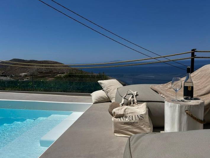 Appart’hôtel pour 2 personnes, avec Balcon et Terrasse ainsi que Piscine et Vue