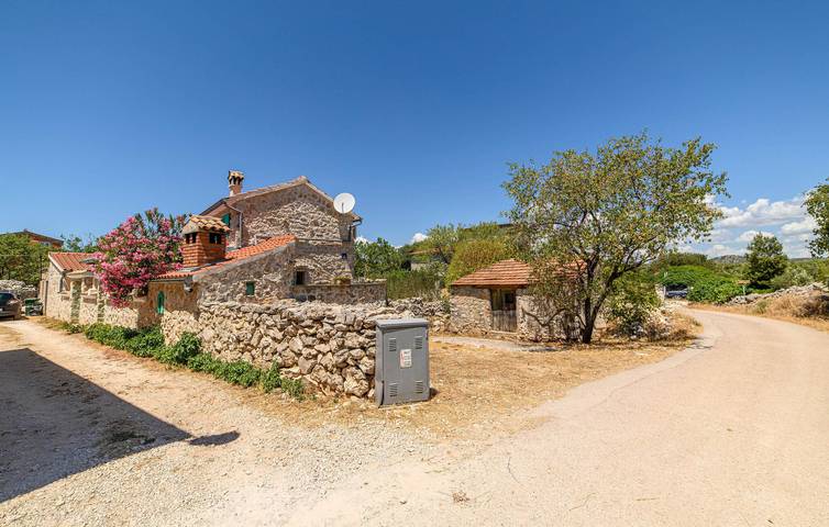 Ferienhaus für 4 Personen, mit Terrasse in Sibenik - 3